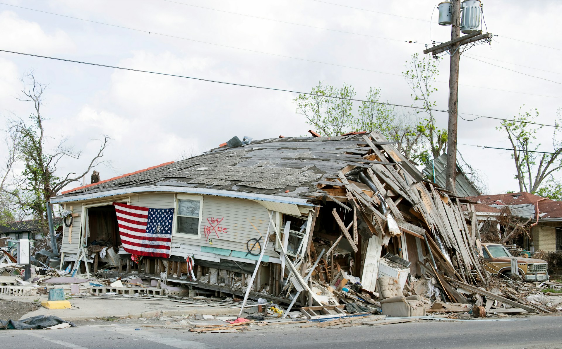 Top Reasons to Hire a Florida Hurricane Lawyer After a Natural Disaster