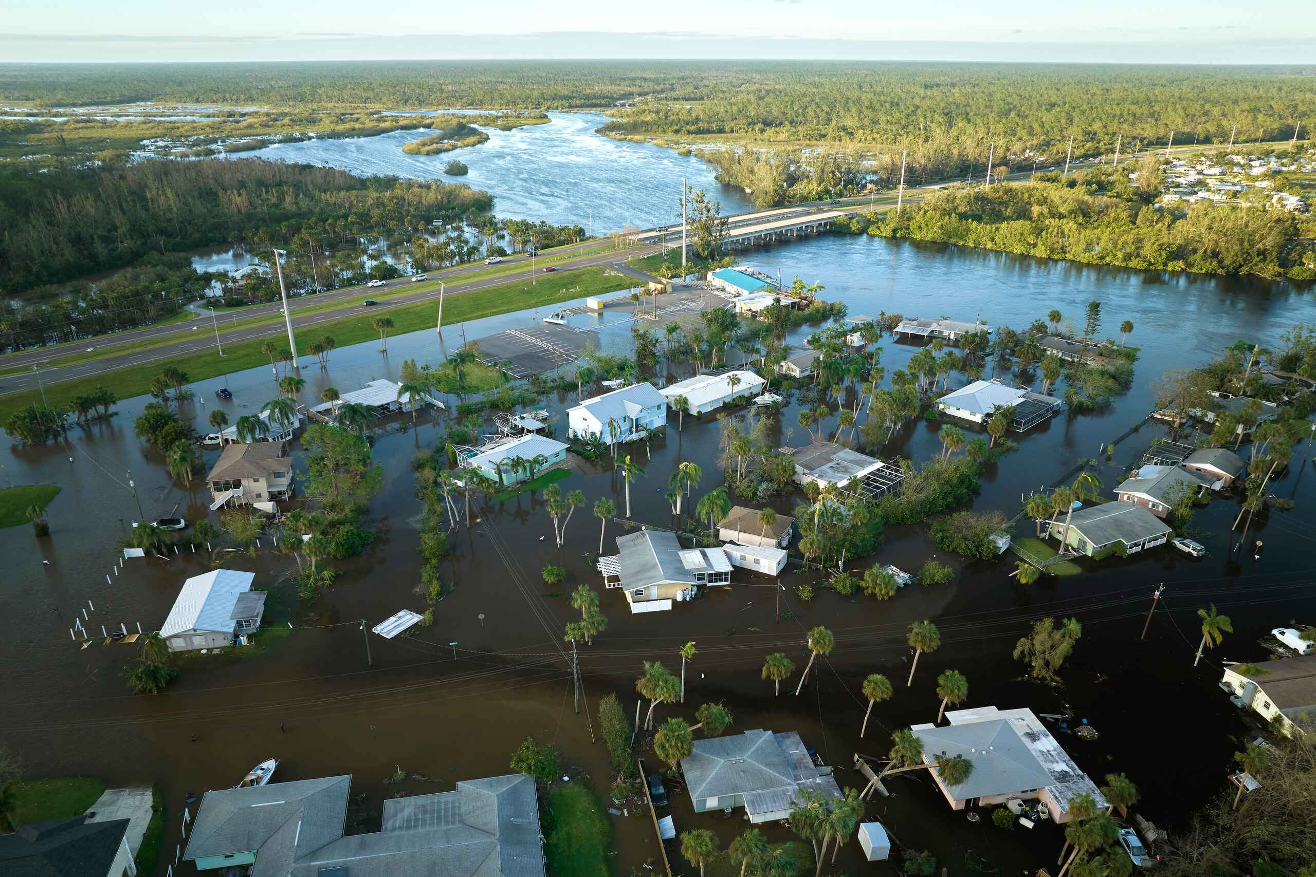 Abogado de Huracanes en Florida para Reclamos de Negocios